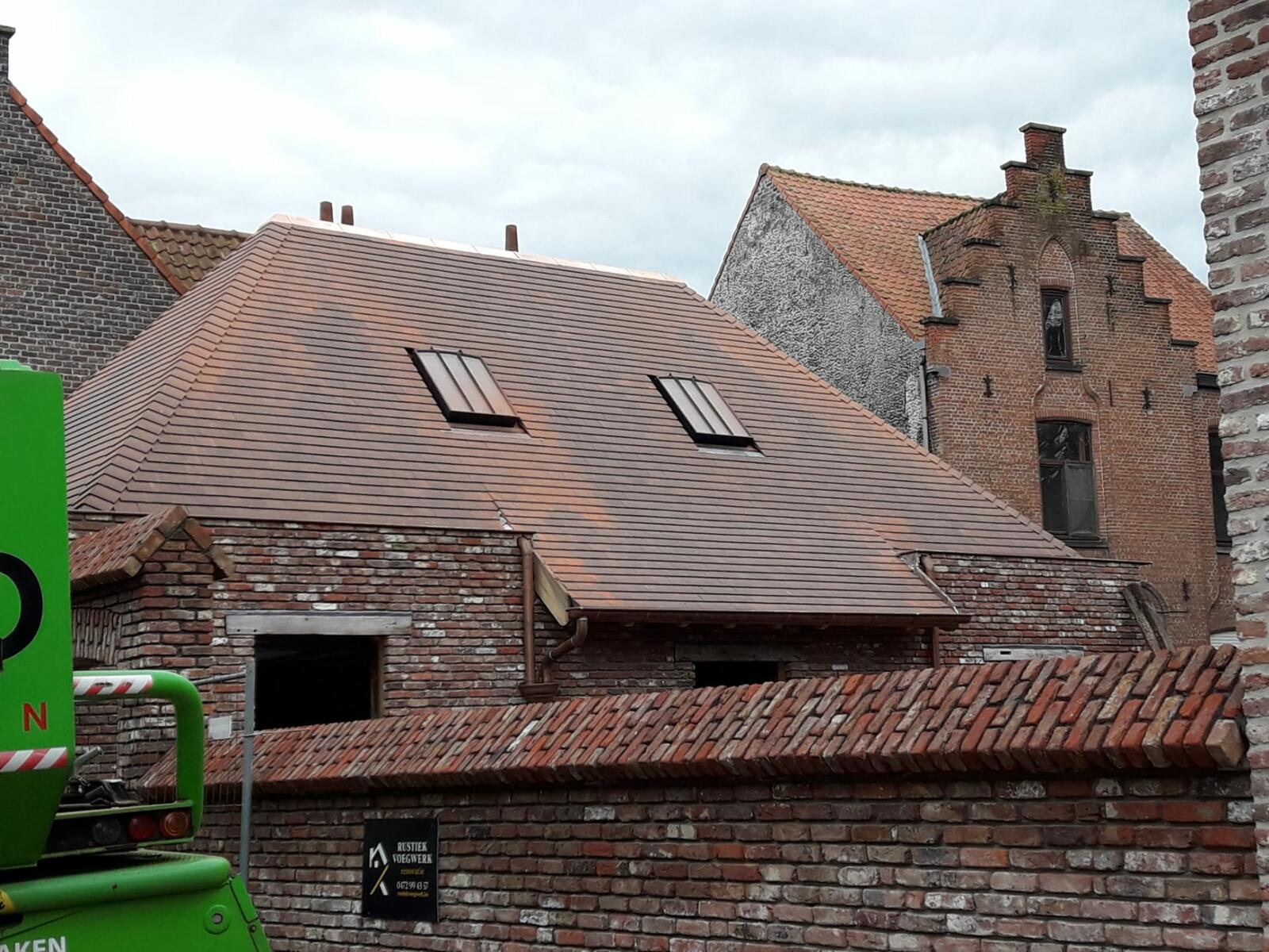 dddakwerken - renovatie - Tegelpan 301