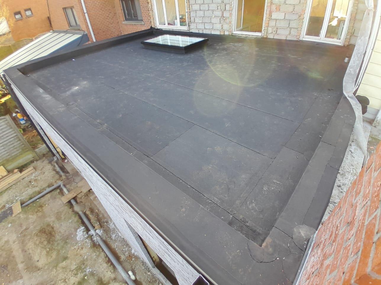 d-ddakwerken Tielt - platte daken - EPDM - Velux platdakvenster - Zwevegem