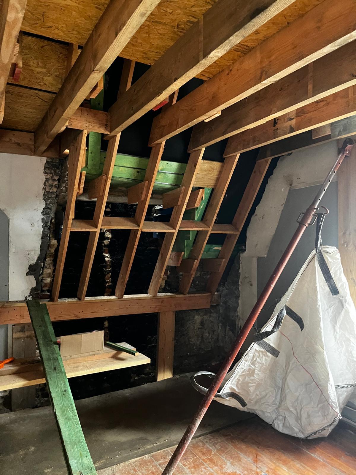 d-ddakwerken Tielt - kapconstructie - Velux - Koramic Vlaamse pan rood