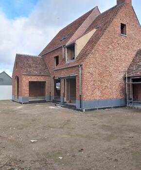 Renovatie - Zottegem - oude rode boomse pannen - oude bourgondische tegelpannen - zink