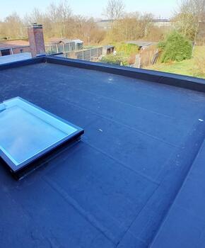 d-ddakwerken Tielt - platte daken - EPDM - Velux platdakvenster - Zwevegem